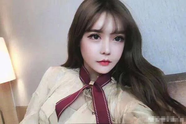 郭美美变胖了,网红离了PS之后都是什么样子?
