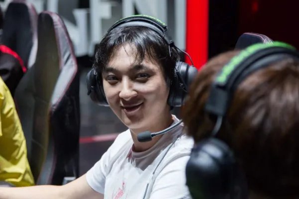 如何看待LOL全明星赛鬼才选手王思聪复出？