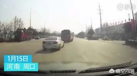 周口宝马大巴斗气互别,双方为了怄气互相别挡,你怎么看?