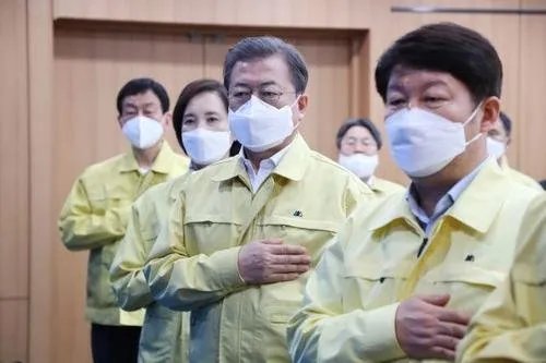 目前，北京的疫情情况如何了？病例数量有无减少？病情有无减轻？