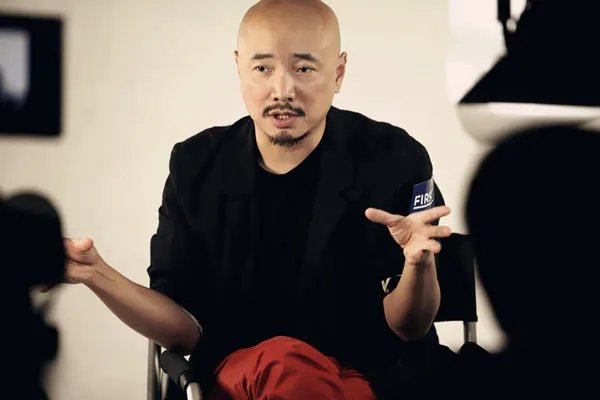 李连杰新片投资14亿,还有哪些演员转行做导演?