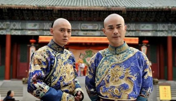 郑嘉颖在《步步惊心》中扮演的是谁?