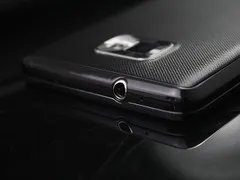 超薄机身+双核芯 行货三星I9100报新低价