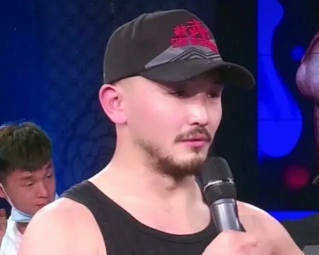 看完一龙KO刘二狗视频后，你失望了没有？为什么？