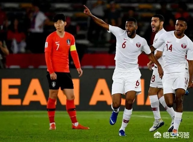 对于韩国队被卡塔尔一剑封喉输了,韩国球迷说韩国队和中国队一样丢人,你怎么看?