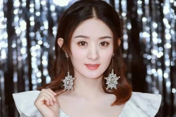 看完《中餐厅》后，为什么那么多人攻击赵丽颖说她“抠”呢？