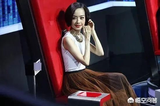IG队员和陈鲁豫“网吧五连坐”,NING王宝蓝亲自护驾,JKL葛优瘫,你怎么看?