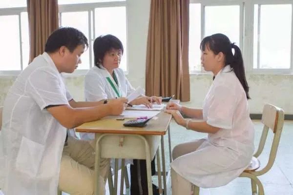安徽盲人考生高考635分,除了试卷盲人考生和普通人都有哪些不同?