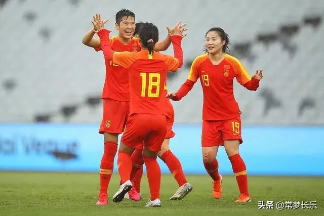 中国女足克服困难，奥预赛6-1横扫泰国，给男足狠狠上了一课，你怎么看？