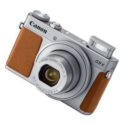 佳能EOS 200D(18-55mm IS STM 入门级 3:2模式液晶屏 2420万有效像素) 天猫3799元