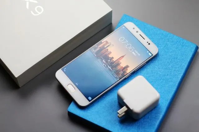 oppo拍照手机和vivo X9哪个好?