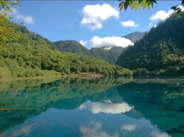 九寨沟地震过后又形成新的景点,你还会去吗?