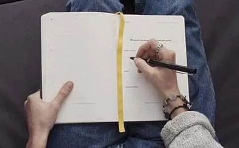美的瞬间作文
