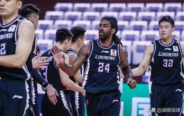 李晓旭受伤后,赵继伟怒砸地板,杨鸣眉头紧锁,为何总经理李洪庆却累到打哈欠?