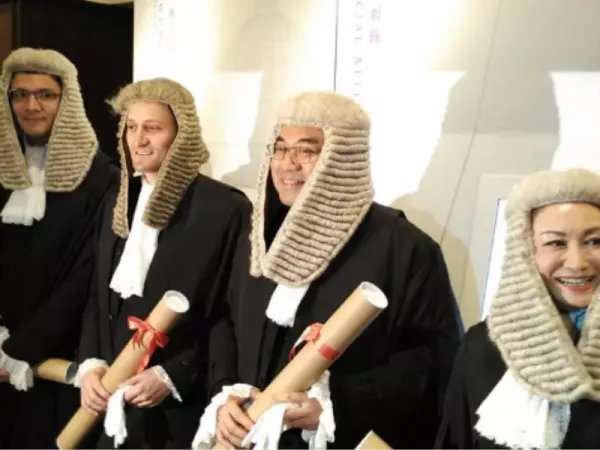 TVB律政类影视剧中,为什么律师要戴假发?