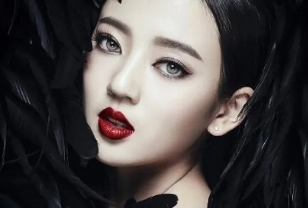 于正是怎么发现TFBOYS造型抄袭他的,有什么证据吗?