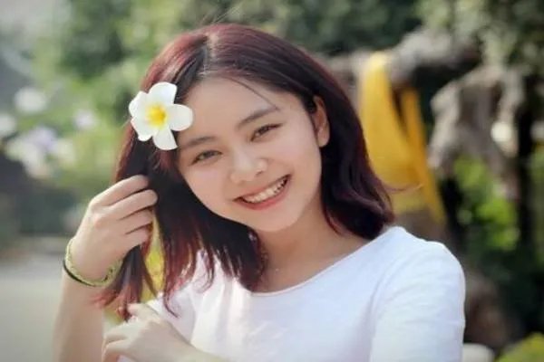 任嘉伦已经结婚了,为何网友说谭松韵跟他有料?