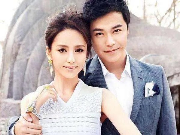 陈思成示爱佟丽娅做了什么?