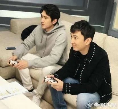 王思聪前女友豆得儿现身《快乐大本营》,为何分手后豆得儿颜值下降的如此之快?