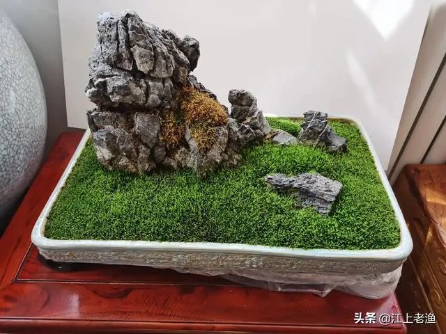 湖北大学教师梁艳萍,颠覆历史事实,长期发表“侮国”言论,怎么评价?