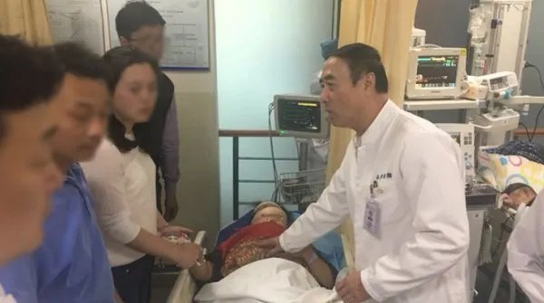 上海中环高架多车追尾具体伤亡情况如何?
