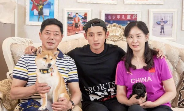 张继科与惠若琪回家,张母言语挑衅,不顾惠若琪颜面,后果怎样?