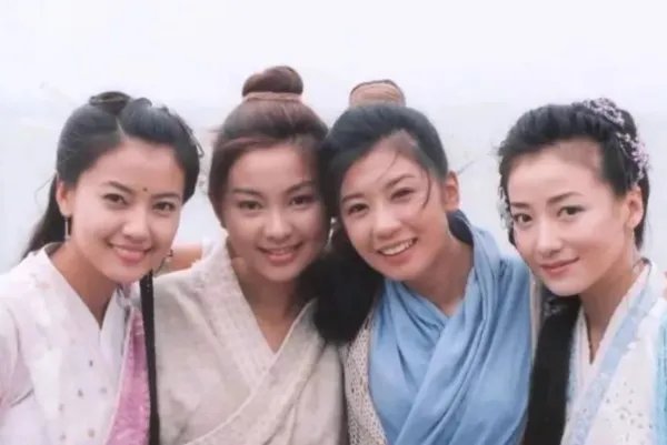 高圆圆贾静雯再合体,你会期待她们再次合作吗?