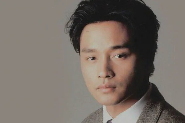 张国荣去世这么多年，为什么还是被很多人怀念？