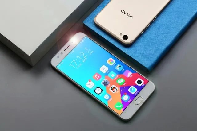 oppo拍照手机和vivo X9哪个好?