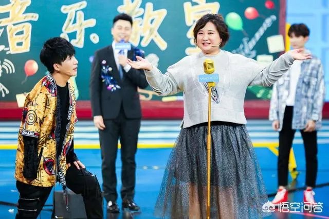 贾玲当年为什么会改行?她究竟是个怎样的人?