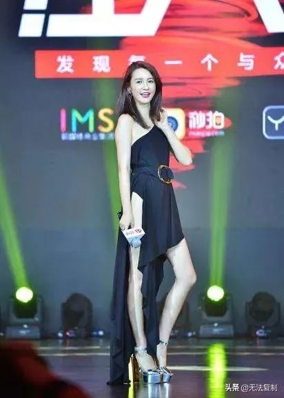 你觉得蒋凡总裁夫人和张大奕谁漂亮?为什么?