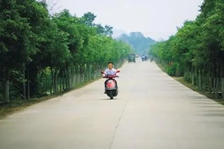 现在买房子太贵了,农村40万就能建“豪华”独栋别墅?是真的吗?