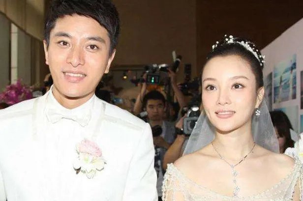 如何看待PG one与李小璐深夜出入同一小区?