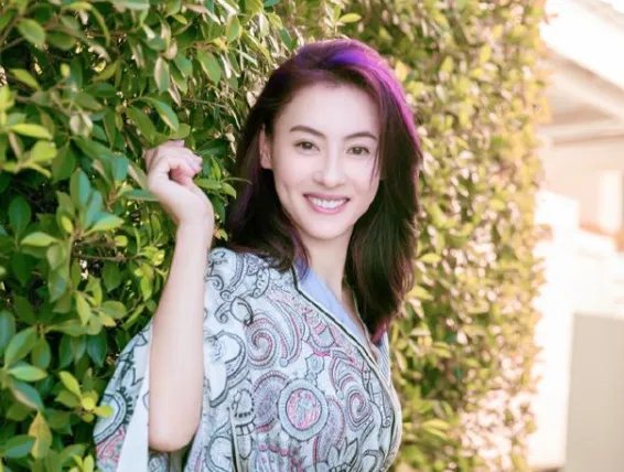 张柏芝小腹凸起被疑怀四胎，为了生女儿未婚生子，值得吗