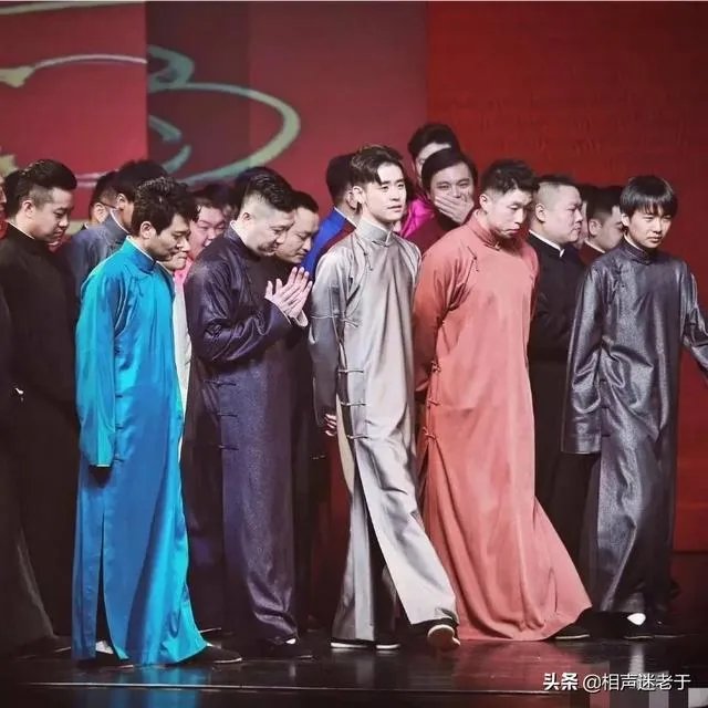 郭德纲徒弟刘九思深夜发文:感慨从艺之难,躺在功劳簿前行要感恩。你怎评价呢?