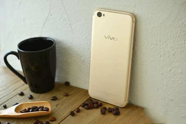 oppo拍照手机和vivo X9哪个好?