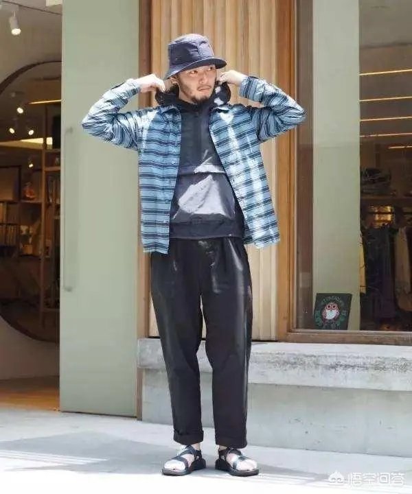 哪个品牌的凉鞋最好?