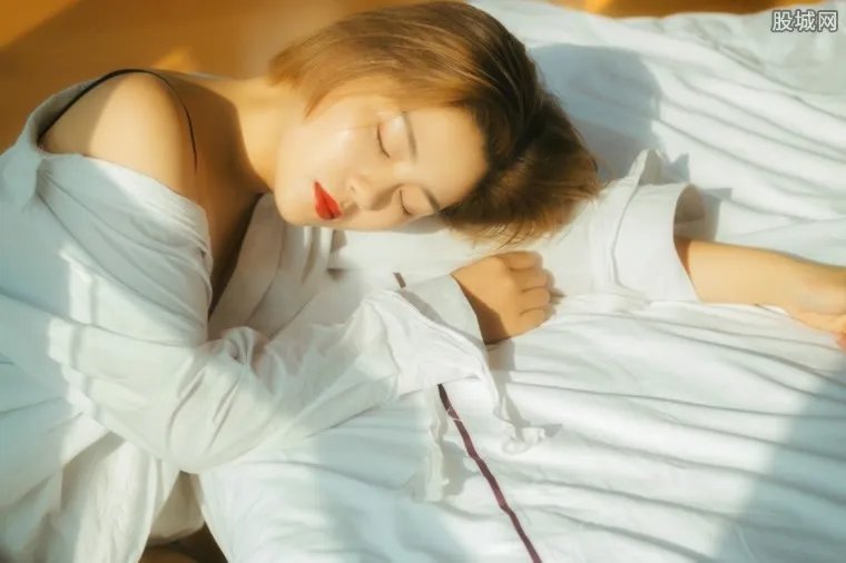 拍个人写真一般多少钱 拍个人写真注意哪些事项