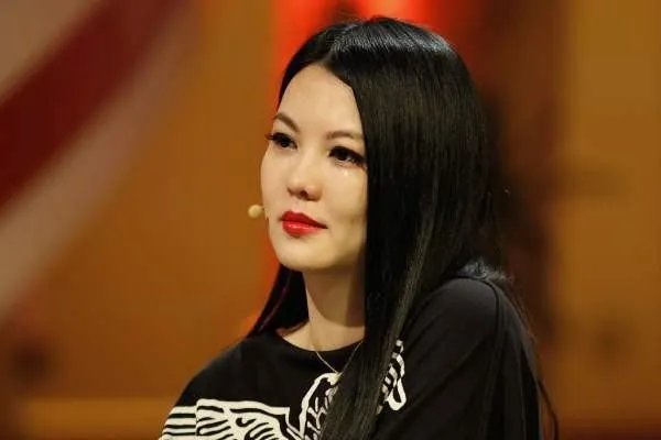 谢娜的主持水平和李湘的差距有多大?