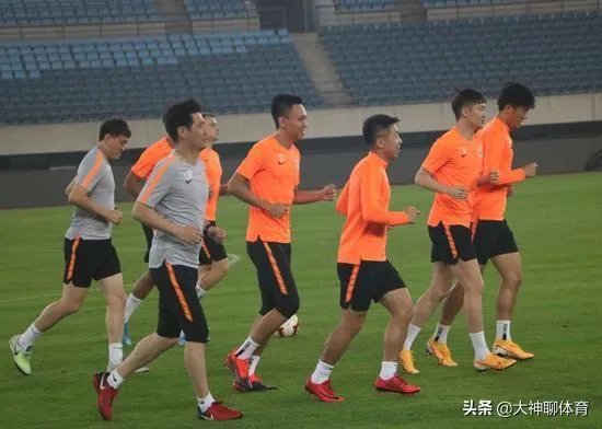 国安这么厉害,为什么就是总干不过鲁能?