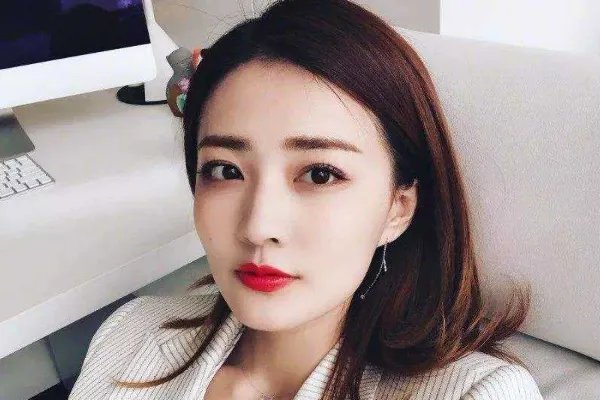 三线艺人他们的收入是大概什么水平?