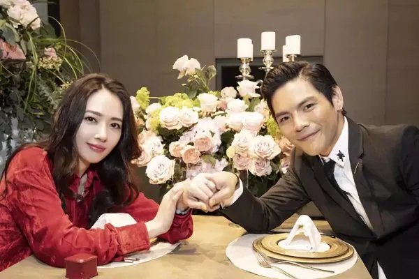 ?有人说郭碧婷结婚之后不怀孕,在家里没有地位,这是真的吗?