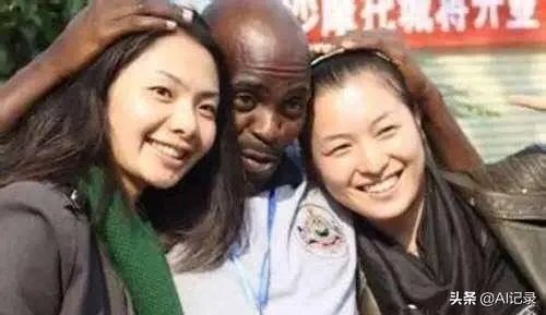 女儿和非洲小伙离婚了,孩子留给男方好还是留给女方好?