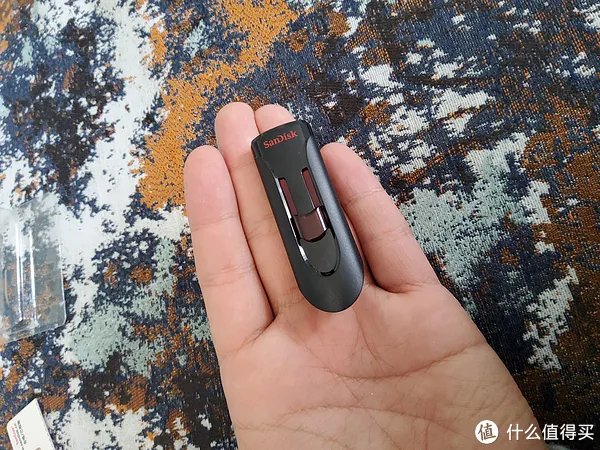 闪迪sandisk 优盘(u盘)CZ600酷悠开箱简评