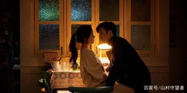 周冬雨和赵露思两个版本的《我喜欢你》,哪个更好看?