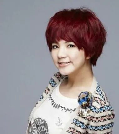 ella整容从假小子变女神  明星变美不全靠整容