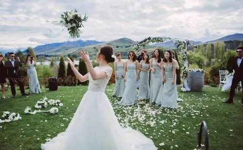 同一年的人结婚好不好 同龄人结婚有什么讲究