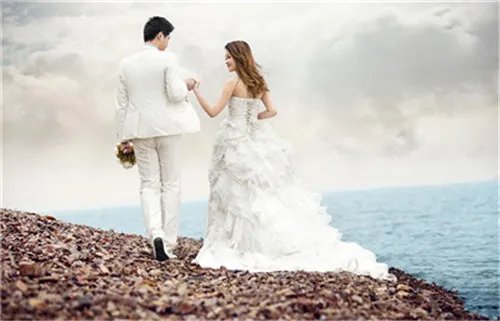 三亚哪个婚纱摄影比较好 三亚拍婚纱照隐性消费