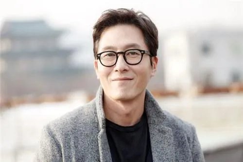 韩国男星金柱赫车祸身亡,他在韩国演艺圈是什么地位?