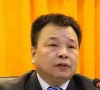 央视如何起底网络大V陈杰人?